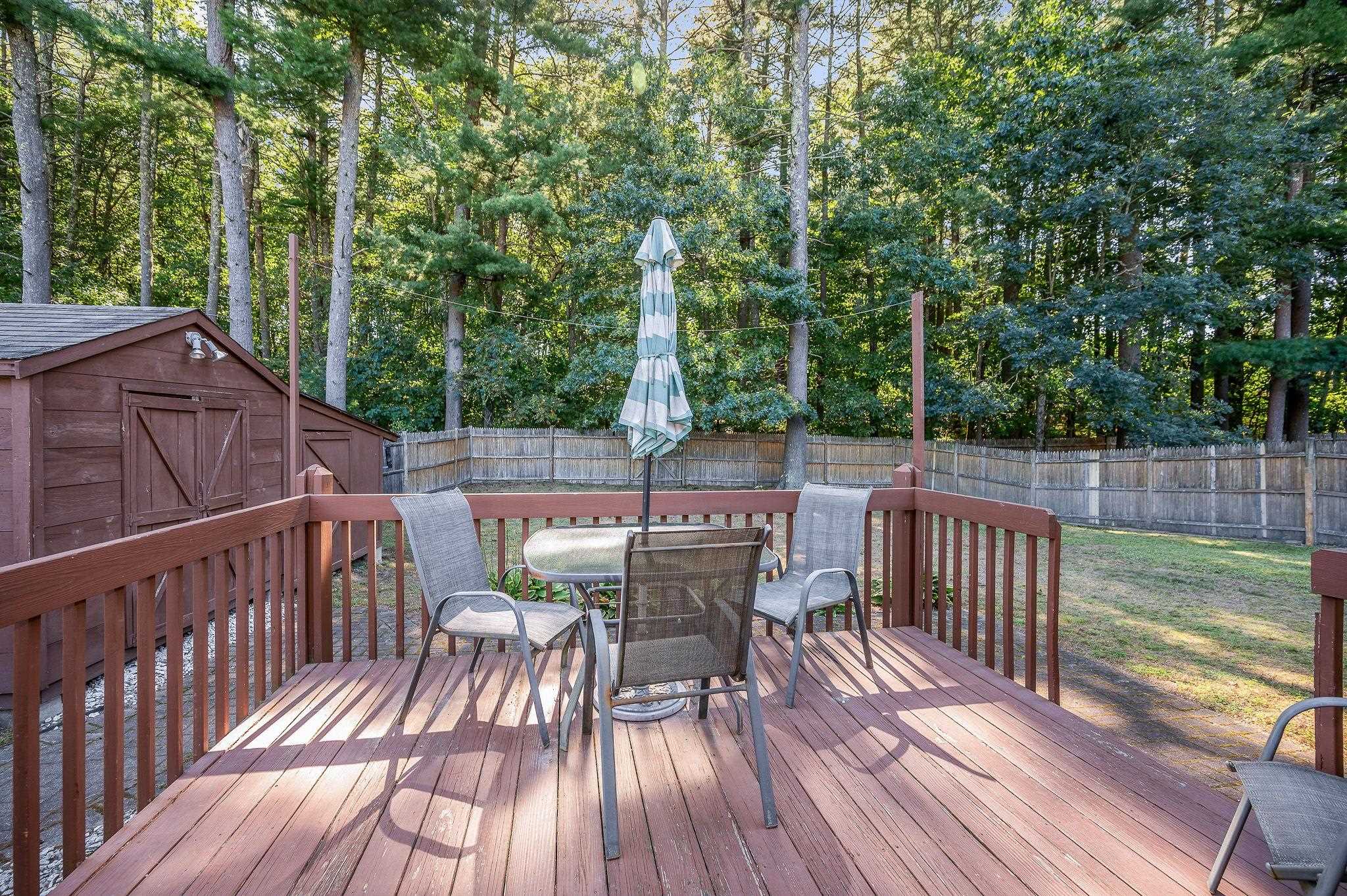 17 Baltimore Road Nashua, NH 03062 - Photo 22 of 34