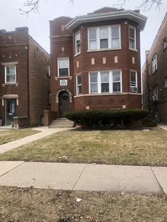 $1,200 | 1632 Ridgeland Avenue, Unit GDN, Berwyn, IL 60402