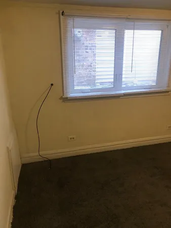 $1,200 | 1632 Ridgeland Avenue, Unit GDN, Berwyn, IL 60402