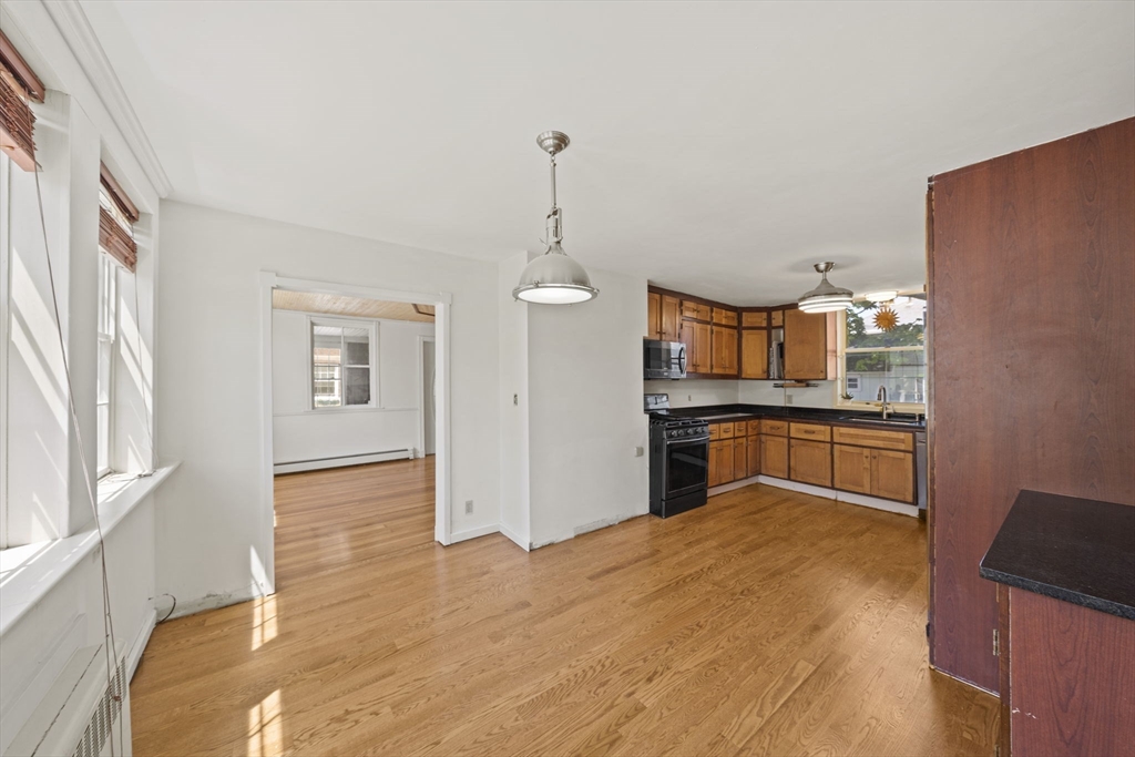 14 L Street Hull, MA 02045 - Photo 7 of 42