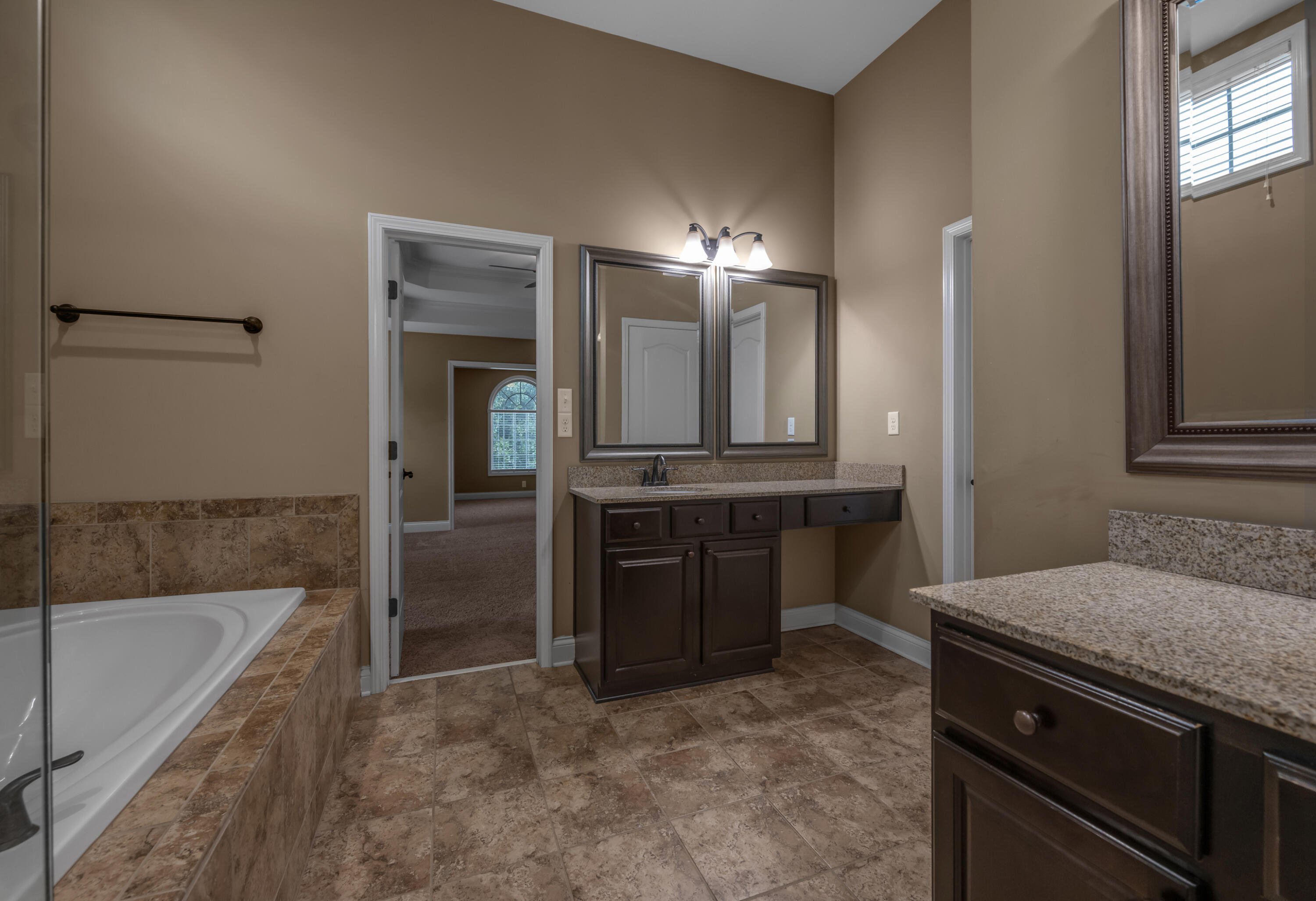 521 Raven Road Versailles, KY 40383 - Photo 48 of 82 Primary Bath