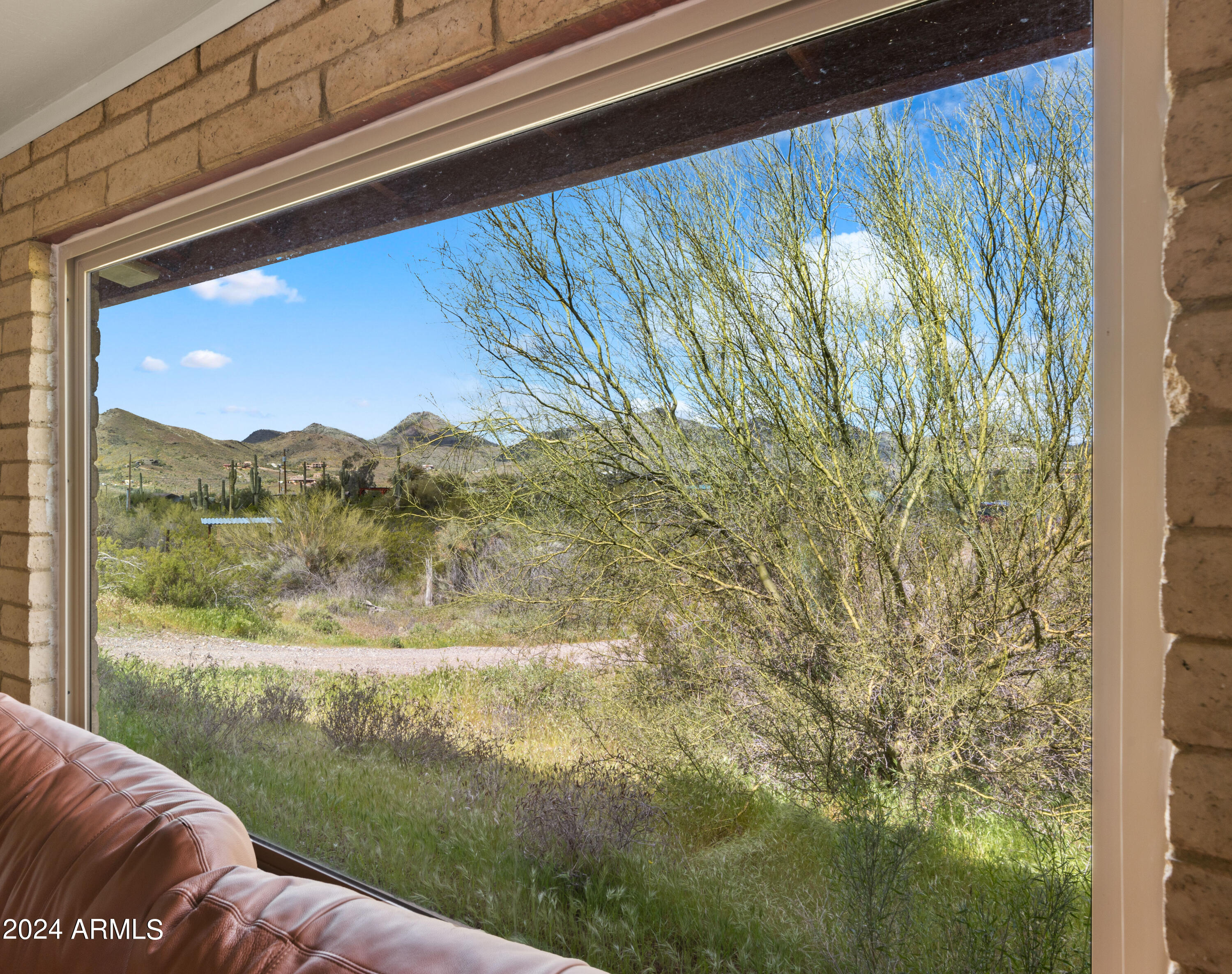 5801 East Saguaro Road Cave Creek, AZ 85331 - Photo 29 of 38 Liv room view thru window