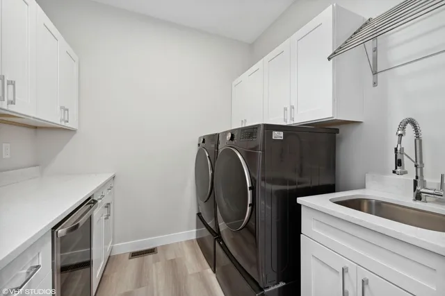 $564,900 | 210 Yard Perfect Drive, La Porte, IN 46350