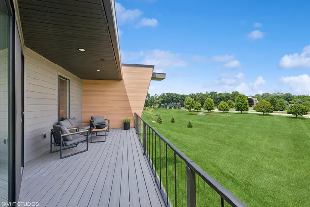 $564,900 | 210 Yard Perfect Drive, La Porte, IN 46350