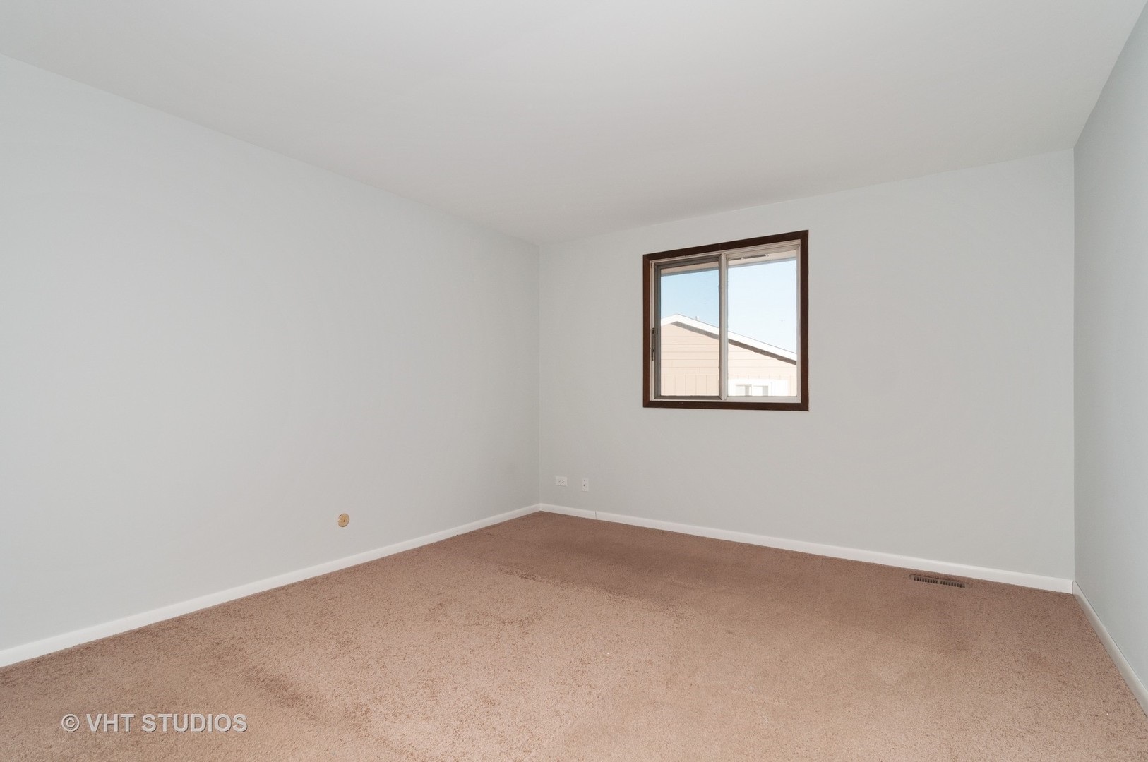 1138 Rhodes Court, Unit 1138 Wheaton, IL 60189 - Photo 12 of 16
