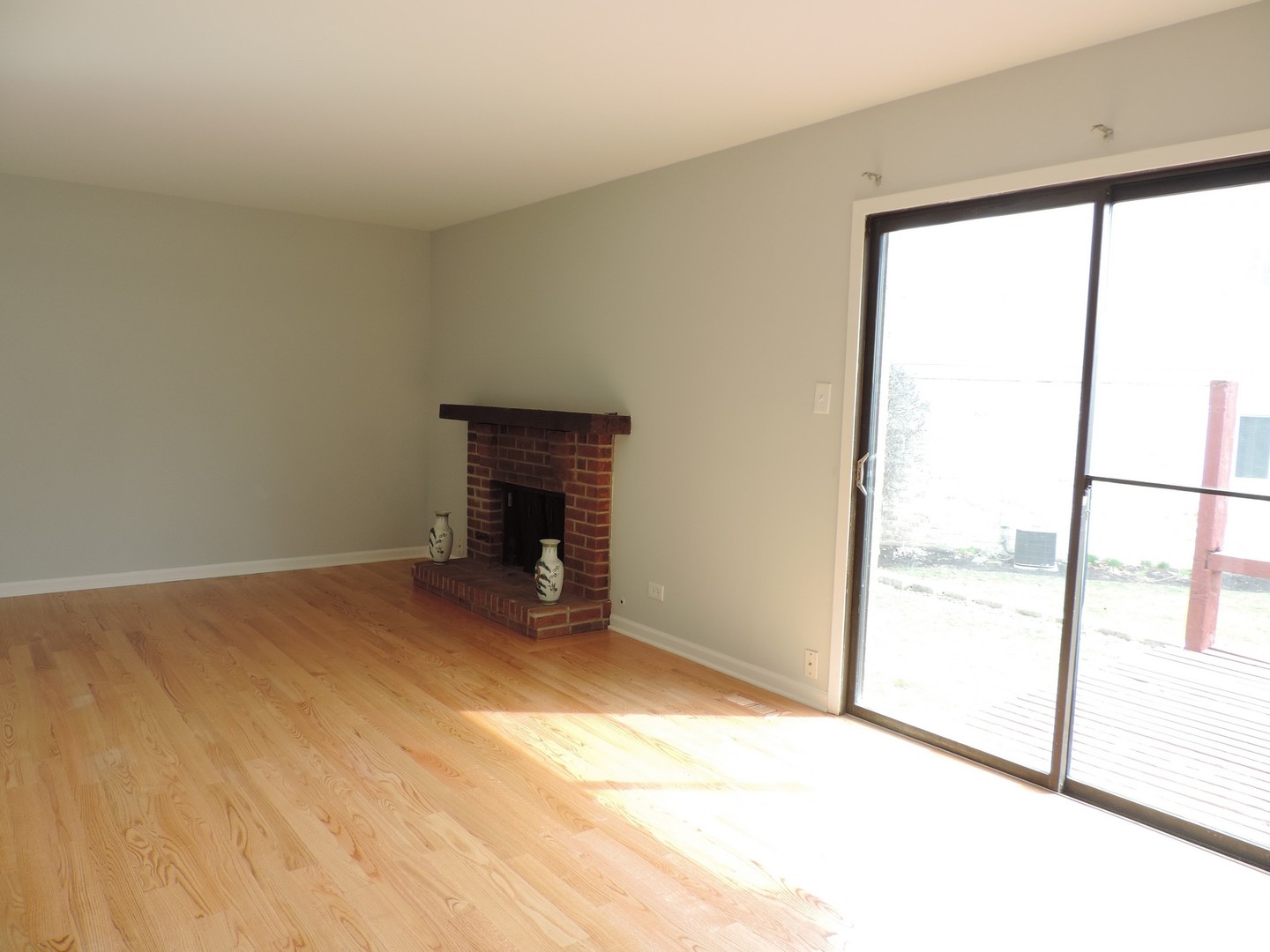 1138 Rhodes Court, Unit 1138 Wheaton, IL 60189 - Photo 5 of 16