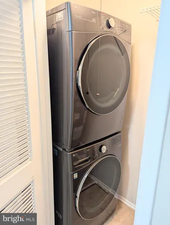 $2,300 | 8048 Pantano Place, Unit 8, Alexandria, VA 22309