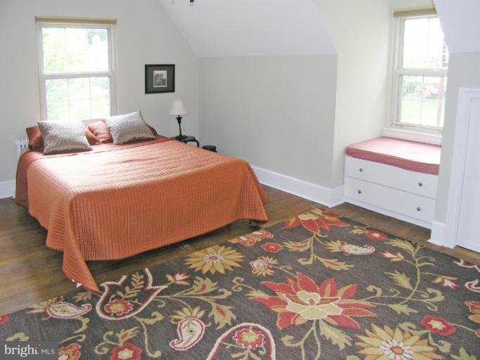417 Ellsworth Drive Silver Spring, MD 20910 - Photo 3 of 24 Bedroom (Master)