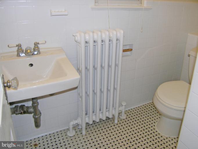 417 Ellsworth Drive Silver Spring, MD 20910 - Photo 22 of 24 Bath
