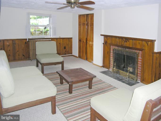 417 Ellsworth Drive Silver Spring, MD 20910 - Photo 5 of 24 Family Room