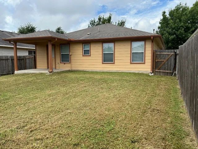 $250,000 | 13033 Jelly Palm Trail, Elgin, TX 78621