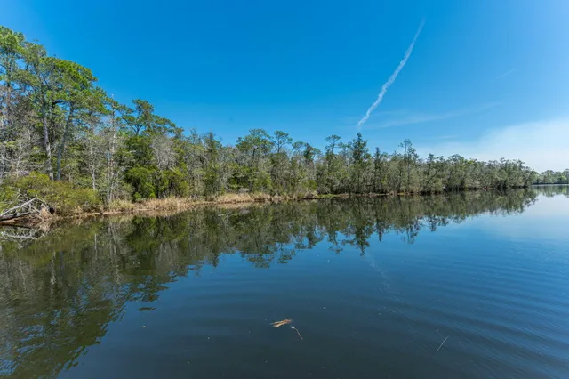 $1,600,000 | Island Island Breath Of Life Sanctuary Milton, Milton, FL 32570