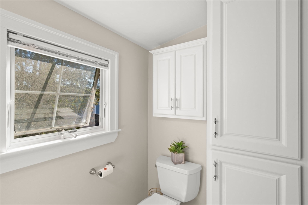 13 Windsor Road Beverly, MA 01915 - Photo 34 of 42 Gallery Image 34