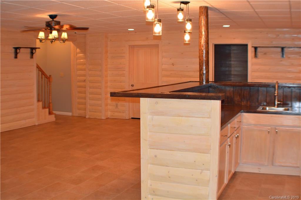 8024 White Oak Rd Union Grove Union Grove, NC 28689 - Photo 19 of 25