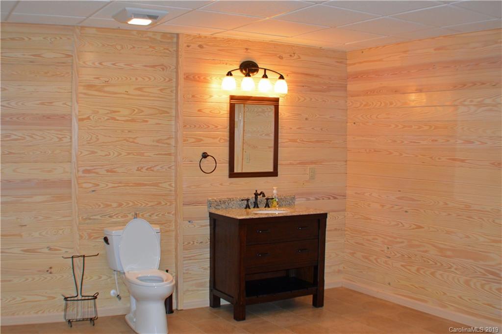 8024 White Oak Rd Union Grove Union Grove, NC 28689 - Photo 22 of 25