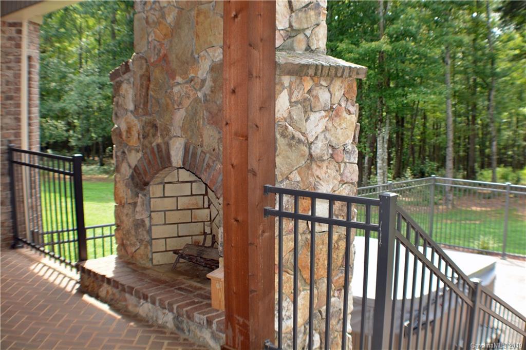 8024 White Oak Rd Union Grove Union Grove, NC 28689 - Photo 24 of 25