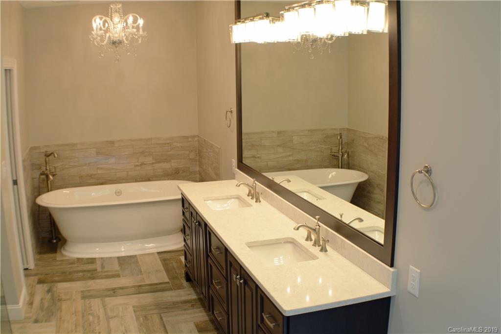 8024 White Oak Rd Union Grove Union Grove, NC 28689 - Photo 10 of 25