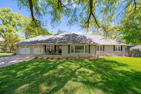 $649,000 | 8601 Travis Street, Overland Park, KS 66212