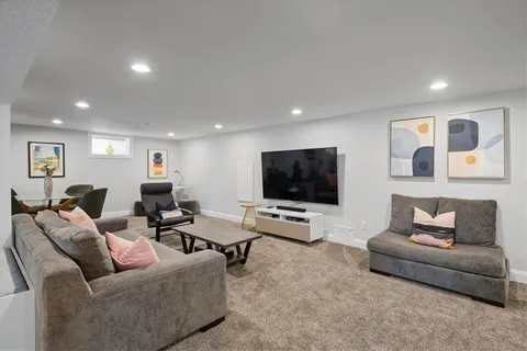 $649,000 | 8601 Travis Street, Overland Park, KS 66212