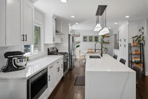 $649,000 | 8601 Travis Street, Overland Park, KS 66212