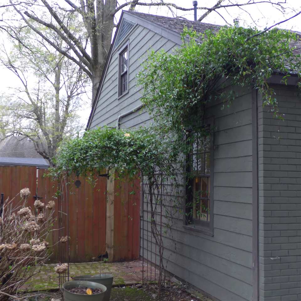 751 Roland Street Memphis, TN 38104 - Photo 3 of 24