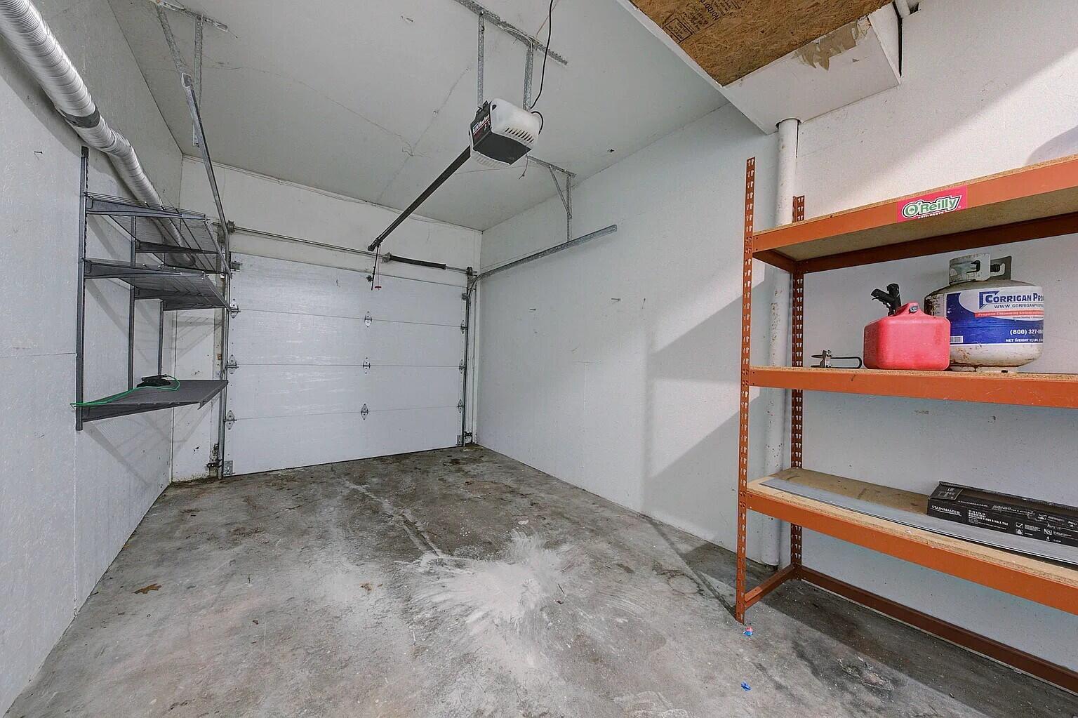 260 West Unadilla Street, Unit 5 Pinckney, MI 48169 - Photo 12 of 14 Unadilla 3-22