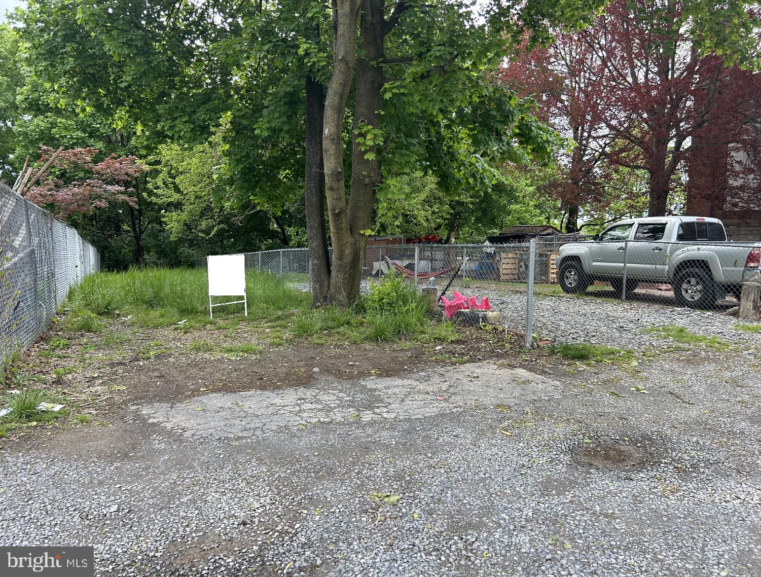 825 Eckert Street Reading, PA 19601 - Photo 4 of 4