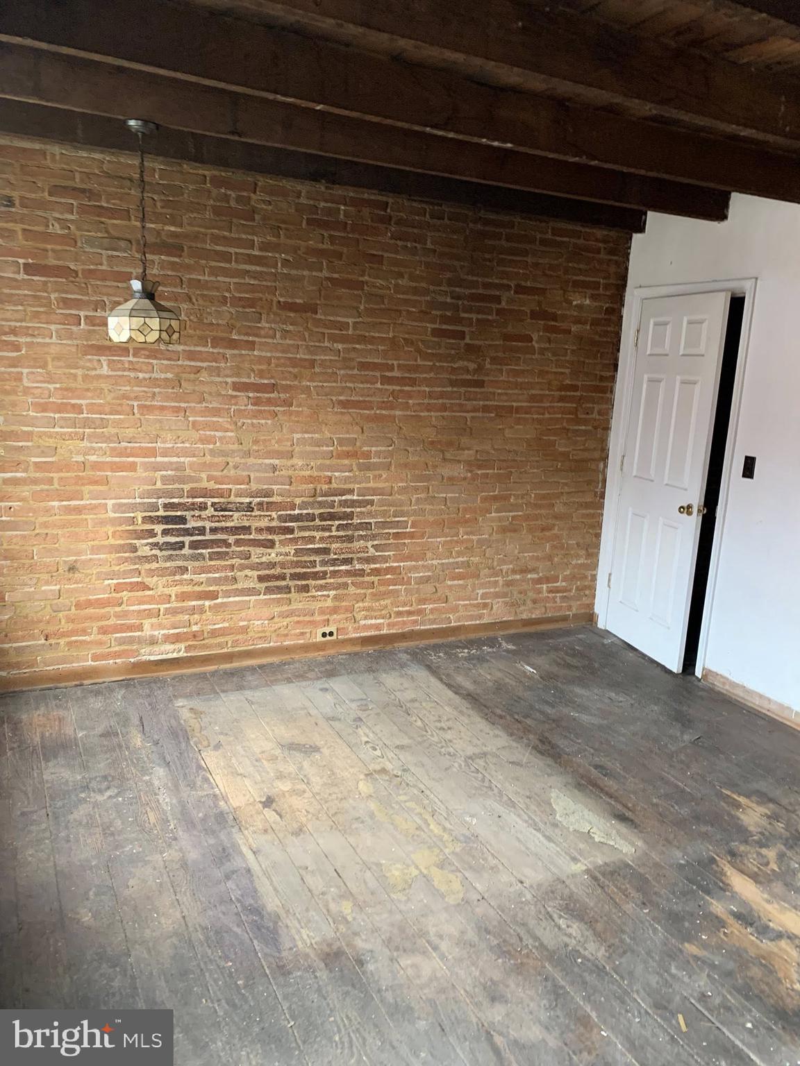 642 Portland Street Baltimore, MD 21230 - Photo 4 of 17 a view of empty room