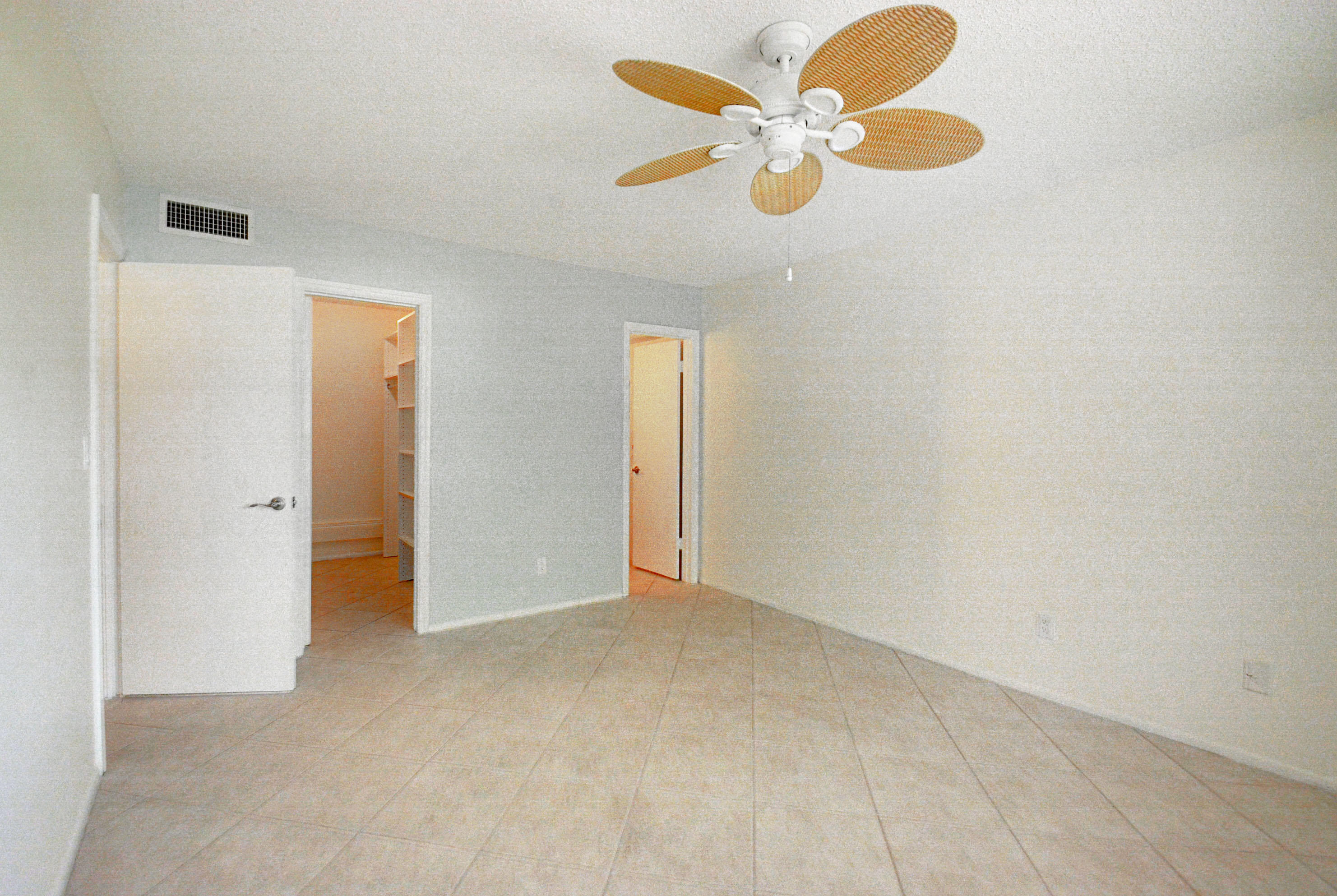 1024 Northwest 13th Street, Unit 251B Boca Raton, FL 33486 - Photo 17 of 34 21_apartment (21)