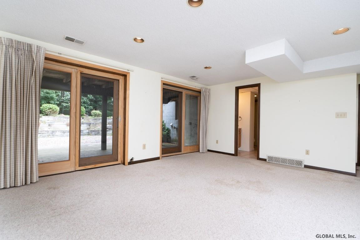 25 Dyke Road Colonie, NY 12110 - Photo 23 of 32 Photo 23