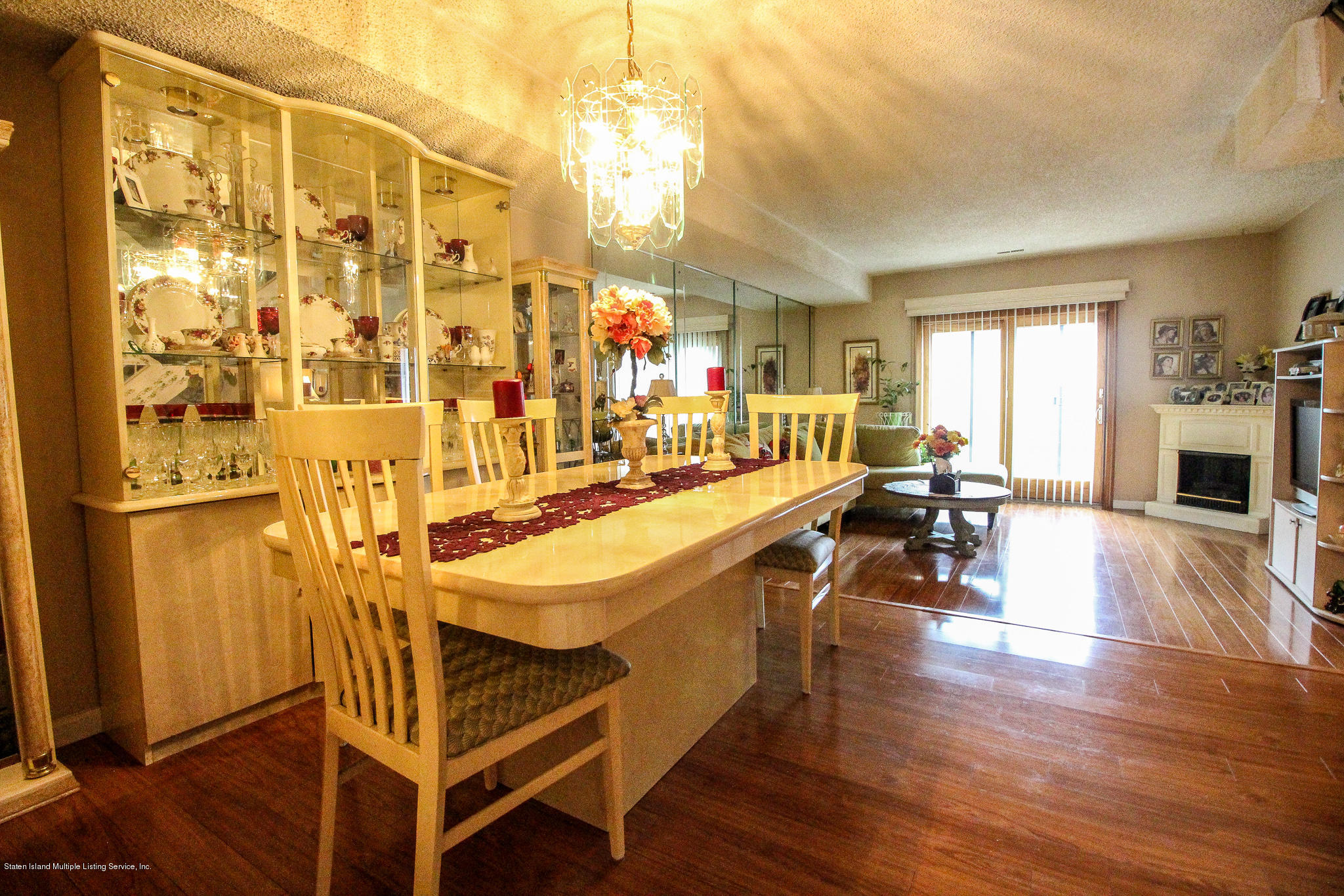 261 Signs Road, Unit D Staten Island, NY 10314 - Photo 3 of 17 IMG_2720
