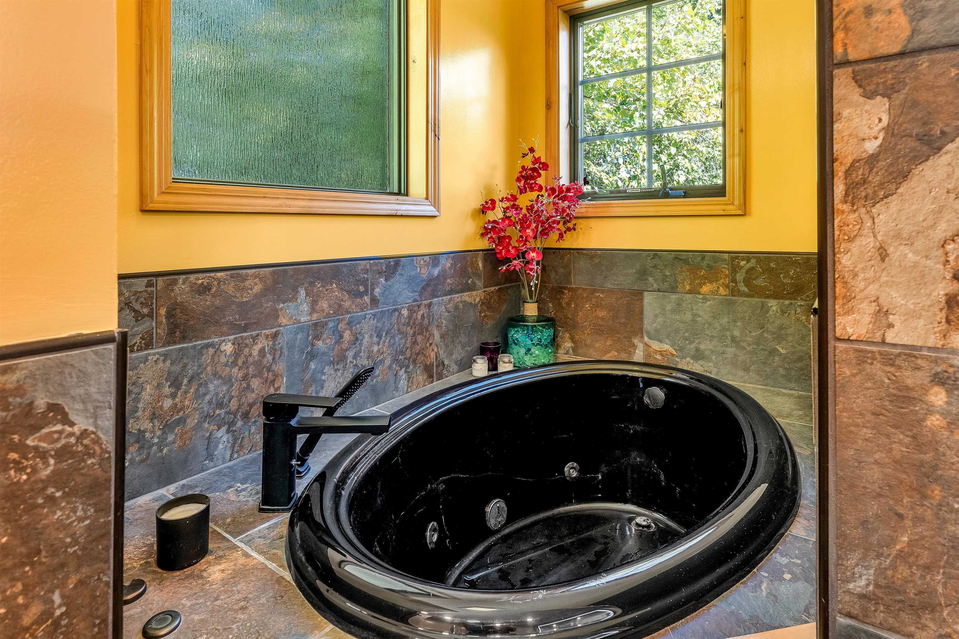 1111 Stark Road Conway, NH 03813 - Photo 14 of 48