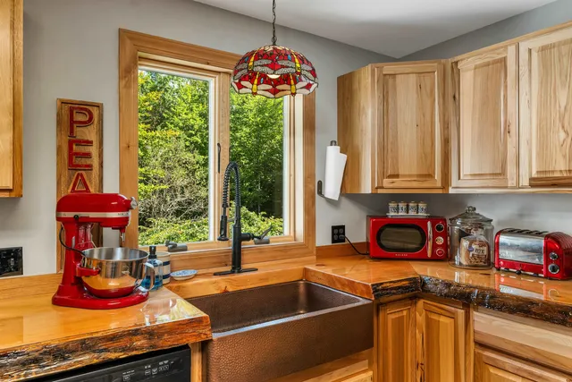 $485,000 | 1111 Stark Road, Conway, NH 03813