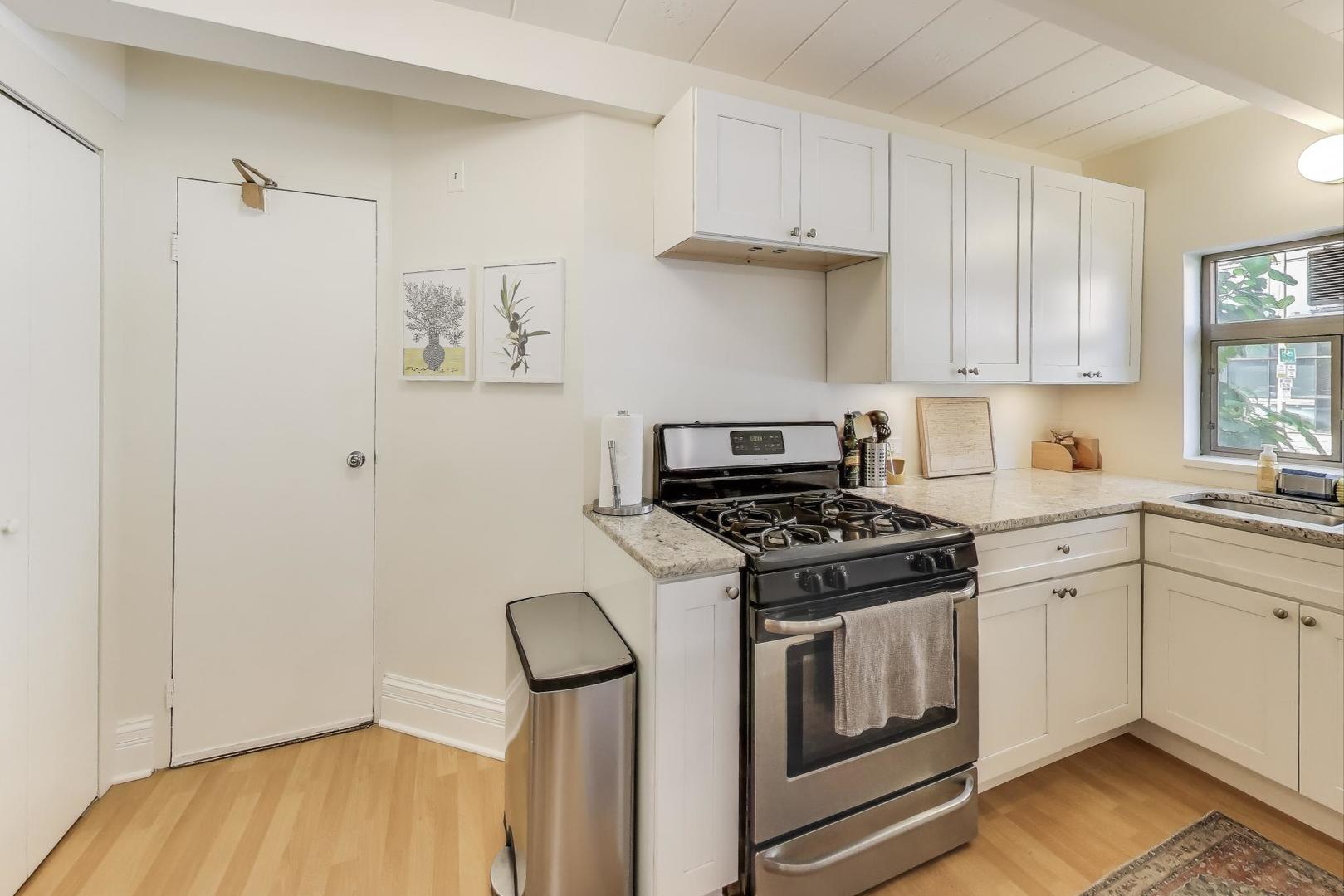 1862 Sherman Avenue, Unit 1NE Evanston, IL 60201 - Photo 12 of 21