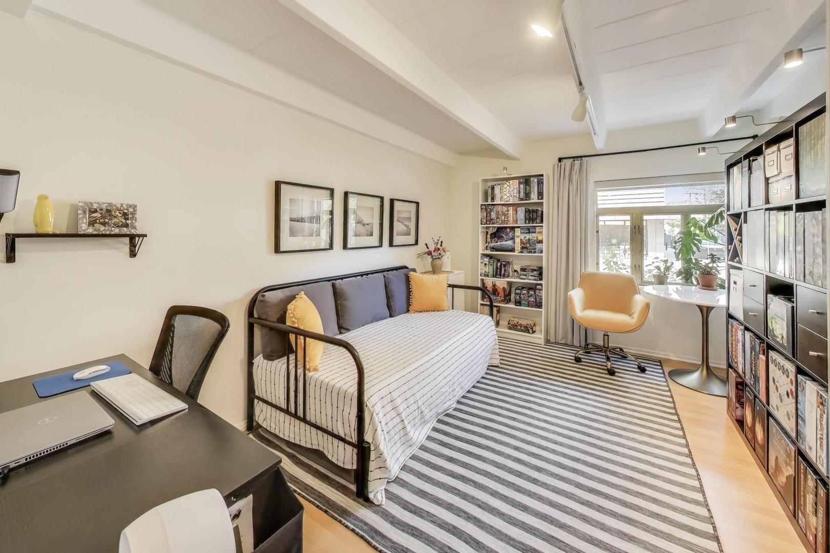 1862 Sherman Avenue, Unit 1NE Evanston, IL 60201 - Photo 17 of 21