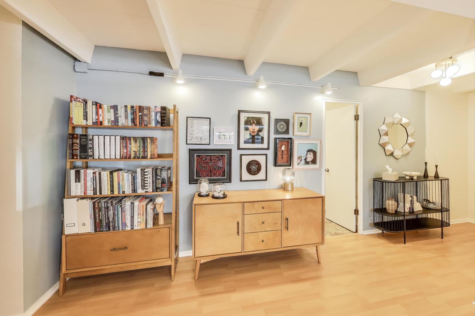 1862 Sherman Avenue, Unit 1NE Evanston, IL 60201 - Photo 3 of 21