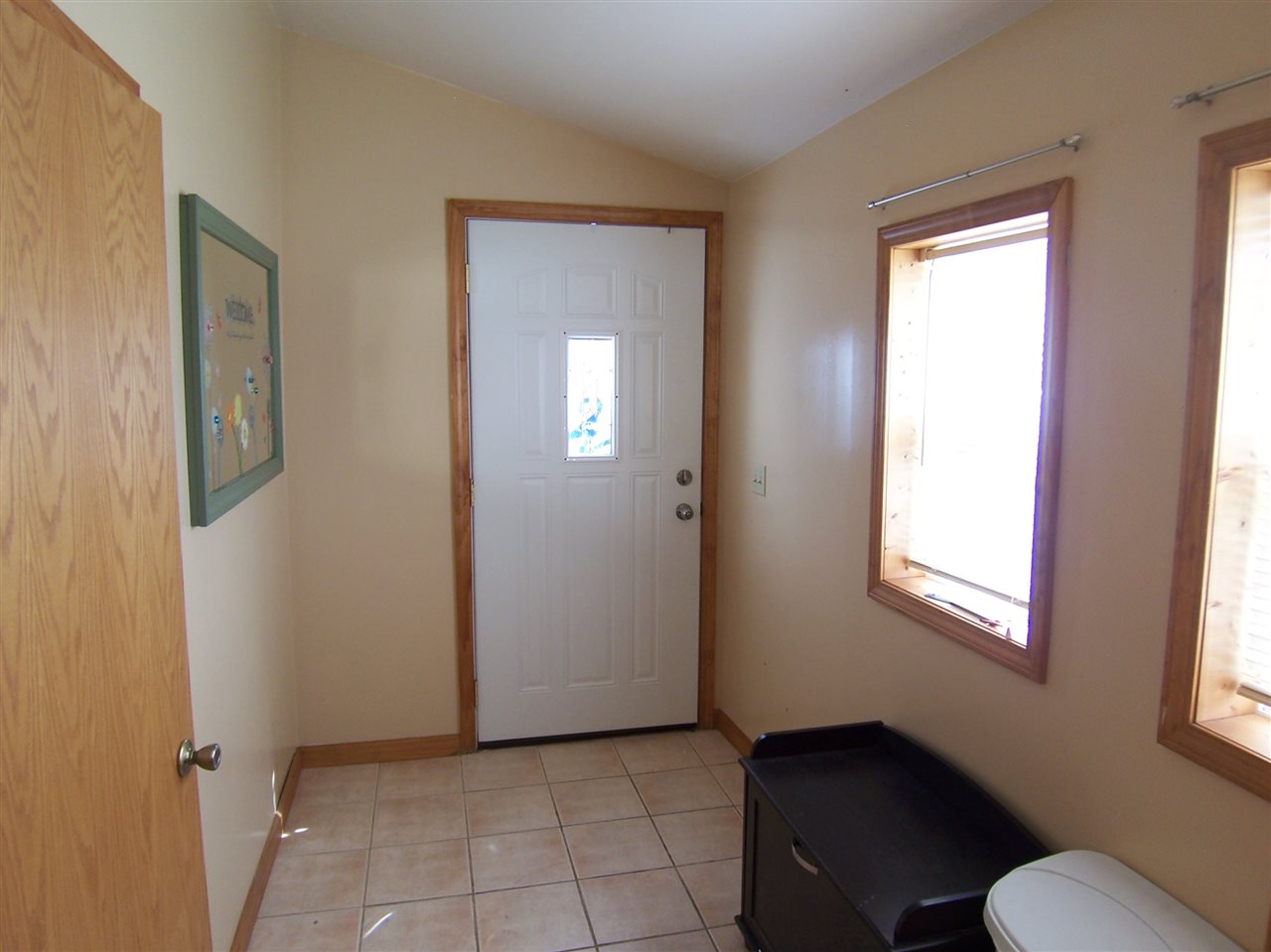 329 Rockingham Avenue Alma, MI 48801 - Photo 13 of 18 1832014-12.JPG