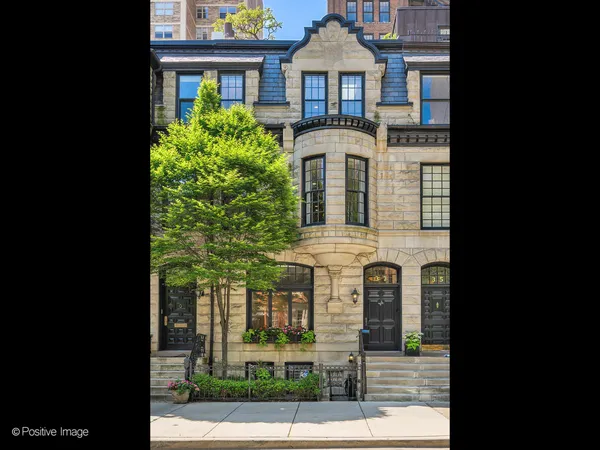 $2,580,000 | 37 East Elm Street, Chicago, IL 60611