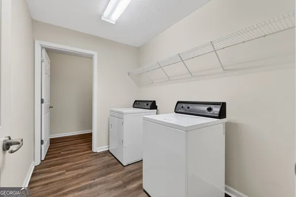 a view of utility room