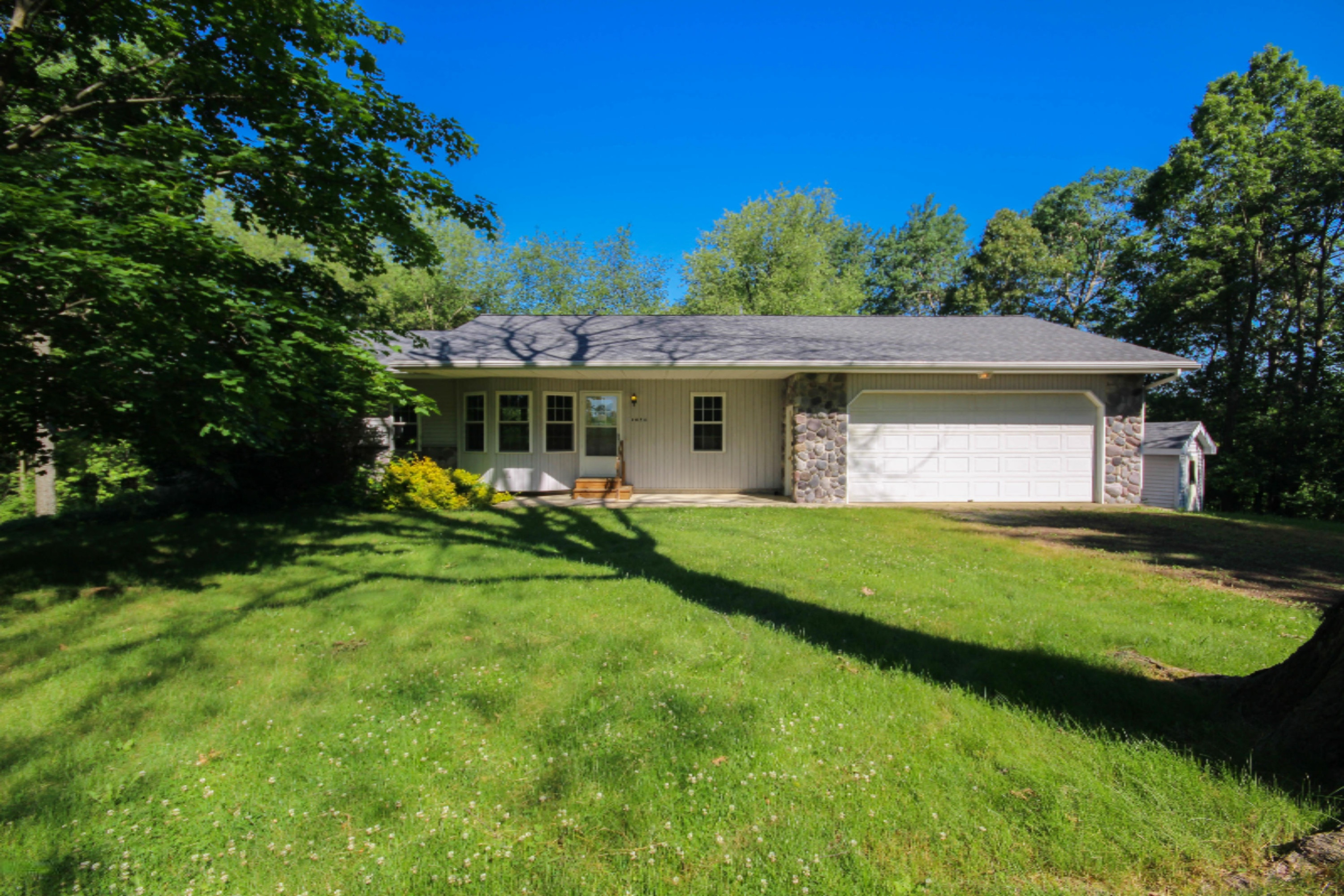 14058 Drummond Road Three Rivers, MI 49093 - Photo 1 of 43 untitled (23 of 39)