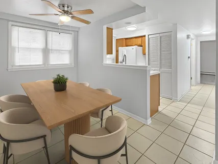 $139,900 | 6447 South Narragansett Avenue, Unit 1B, Chicago, IL 60638