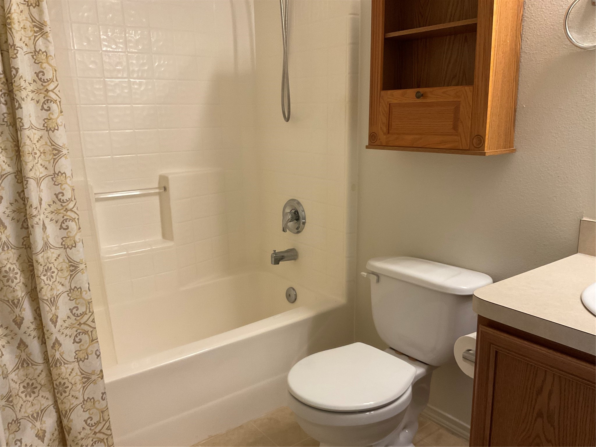2110 Rustling Trees Way Spring, TX 77373 - Photo 29 of 36 Bathroom to the bedroom to the right.