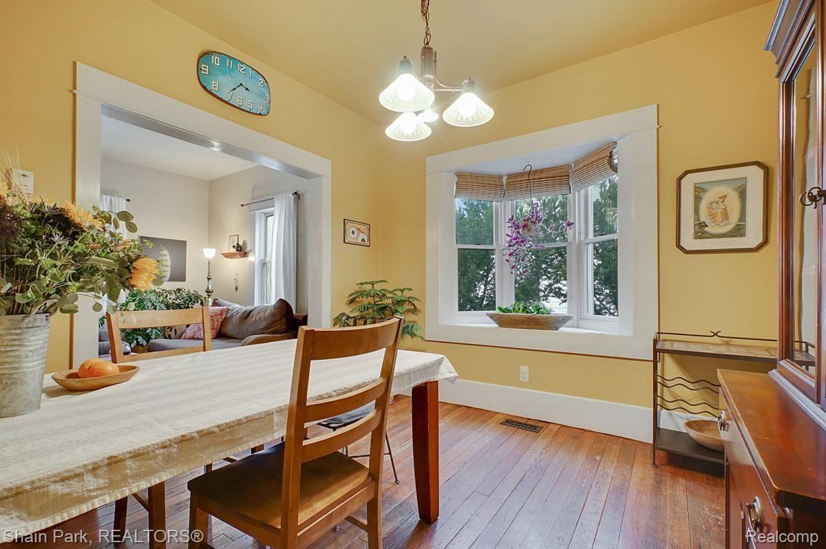 322 Ferndale Avenue Rochester, MI 48307 - Photo 9 of 27 Dining Room.jpg