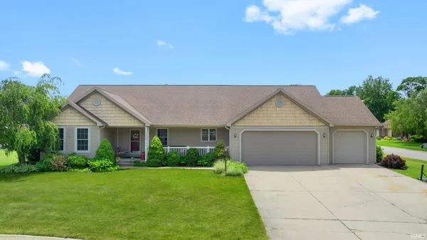 $439,900 | 19932 Hidden Meadow Drive, Goshen, IN 46528
