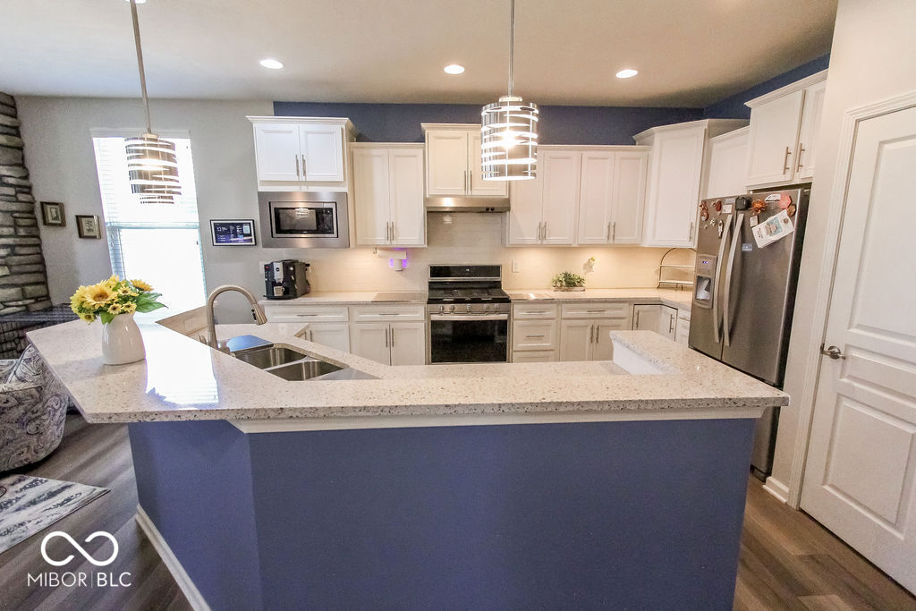 13496 Mosaic Street Fishers, IN 46037 - Photo 9 of 37