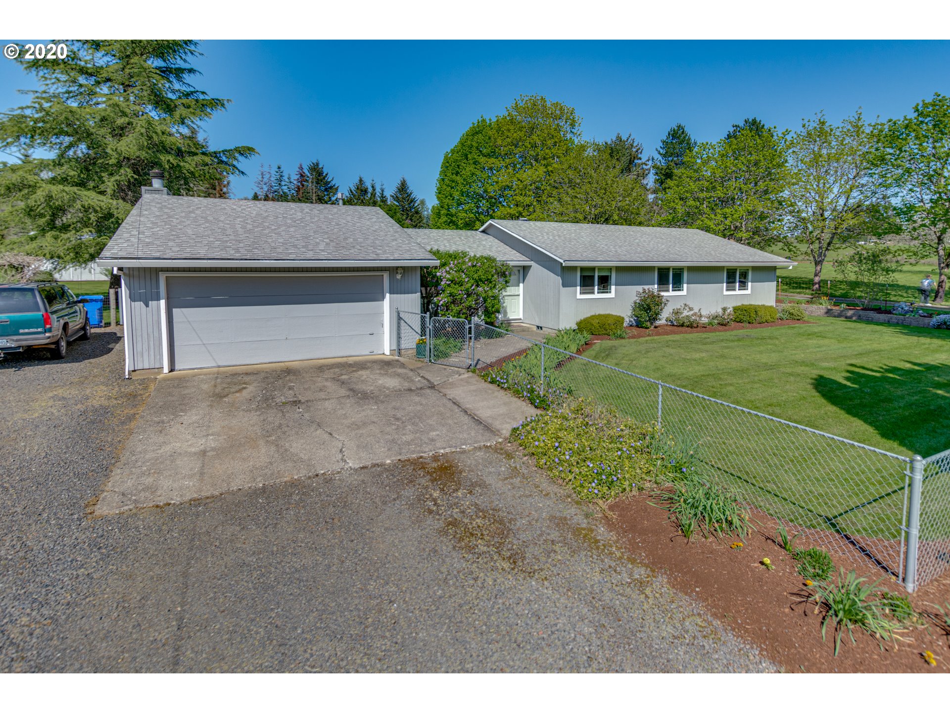 15050 Southeast Royer Road Damascus, OR 97089 - Photo 3 of 31