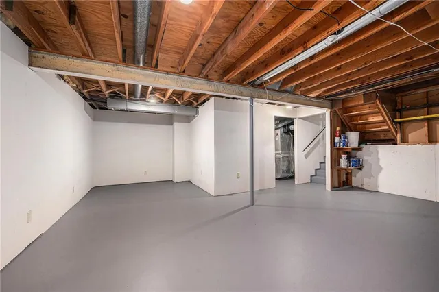 $325,000 | 7407 Northwest 78th Street, Kansas City, MO 64152