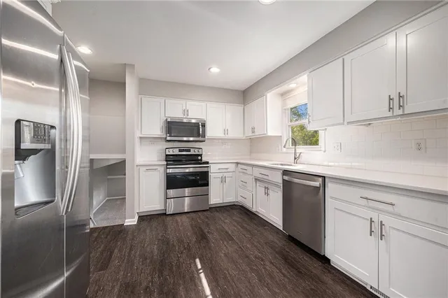 $325,000 | 7407 Northwest 78th Street, Kansas City, MO 64152