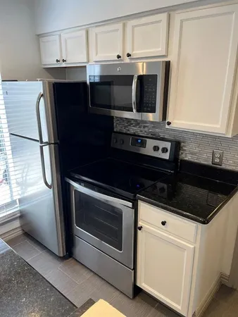 $1,600 | 2800 Douglas Avenue, Unit 208, Dallas, TX 75219