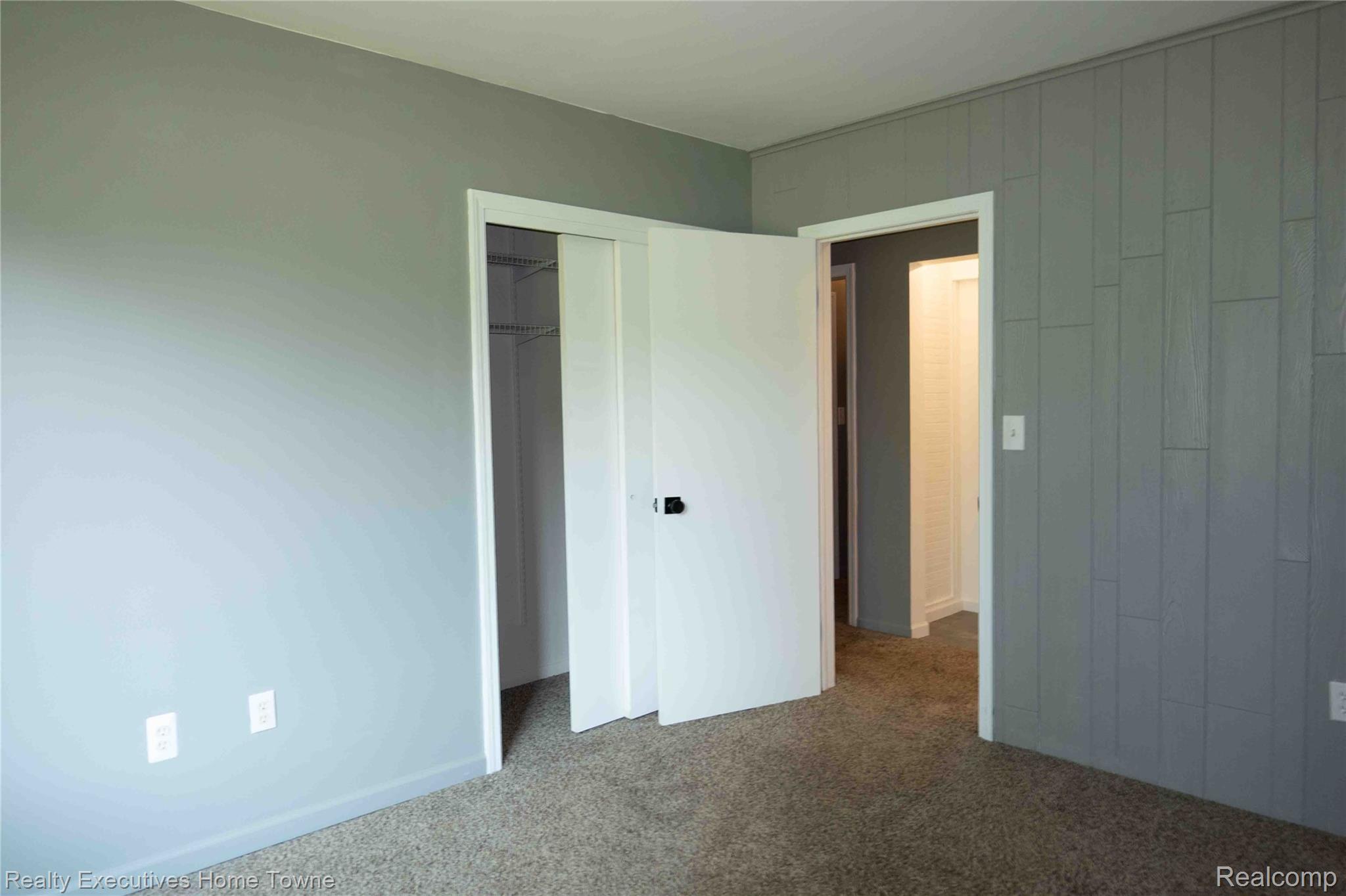 3855 North River Road Fort Gratiot, MI 48059 - Photo 18 of 44 DSC00045.jpg